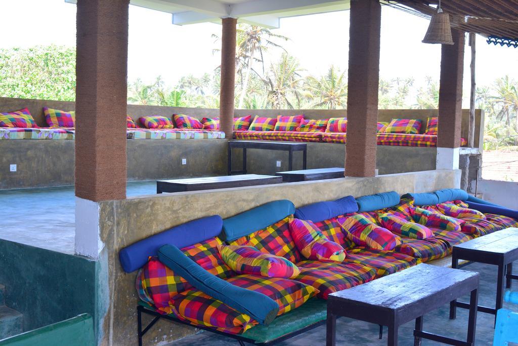 Hotel Cheeky Monkey Surf Camp Weligama Exteriér fotografie
