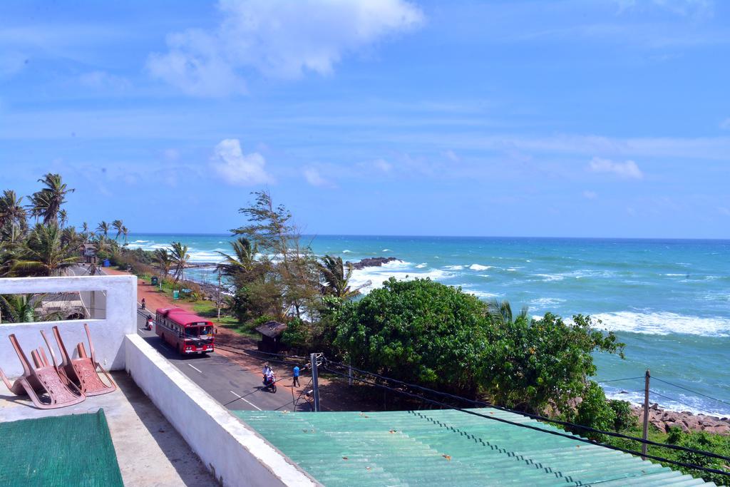 Hotel Cheeky Monkey Surf Camp Weligama Exteriér fotografie