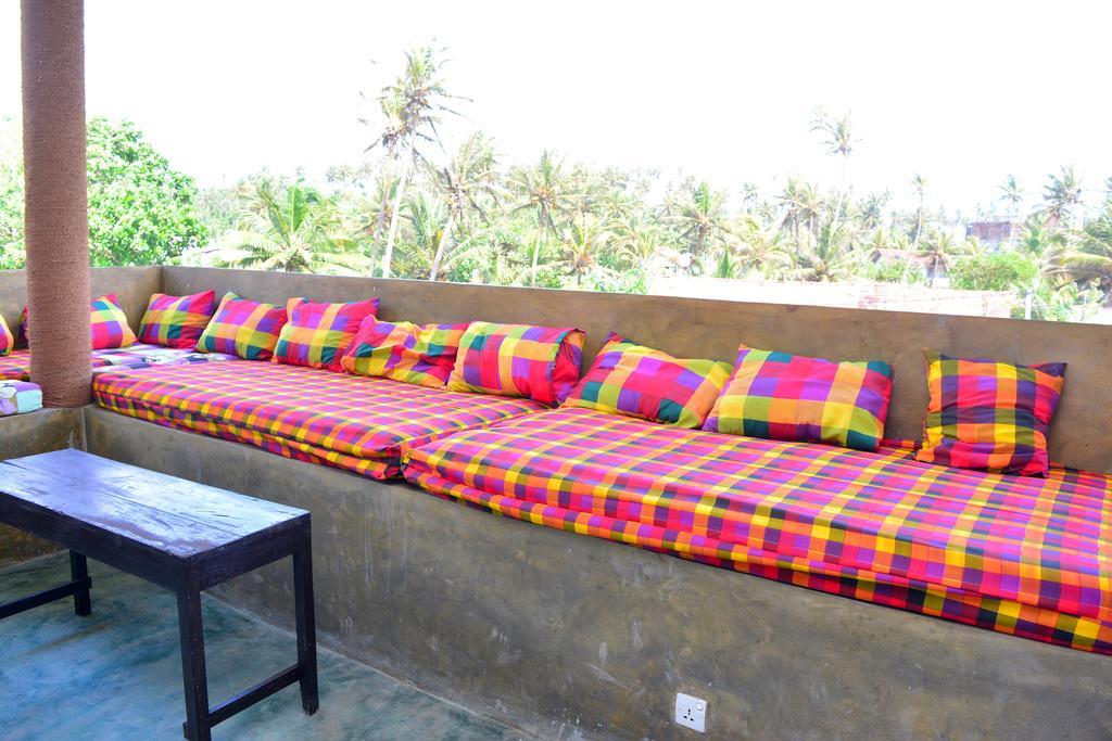 Hotel Cheeky Monkey Surf Camp Weligama Exteriér fotografie